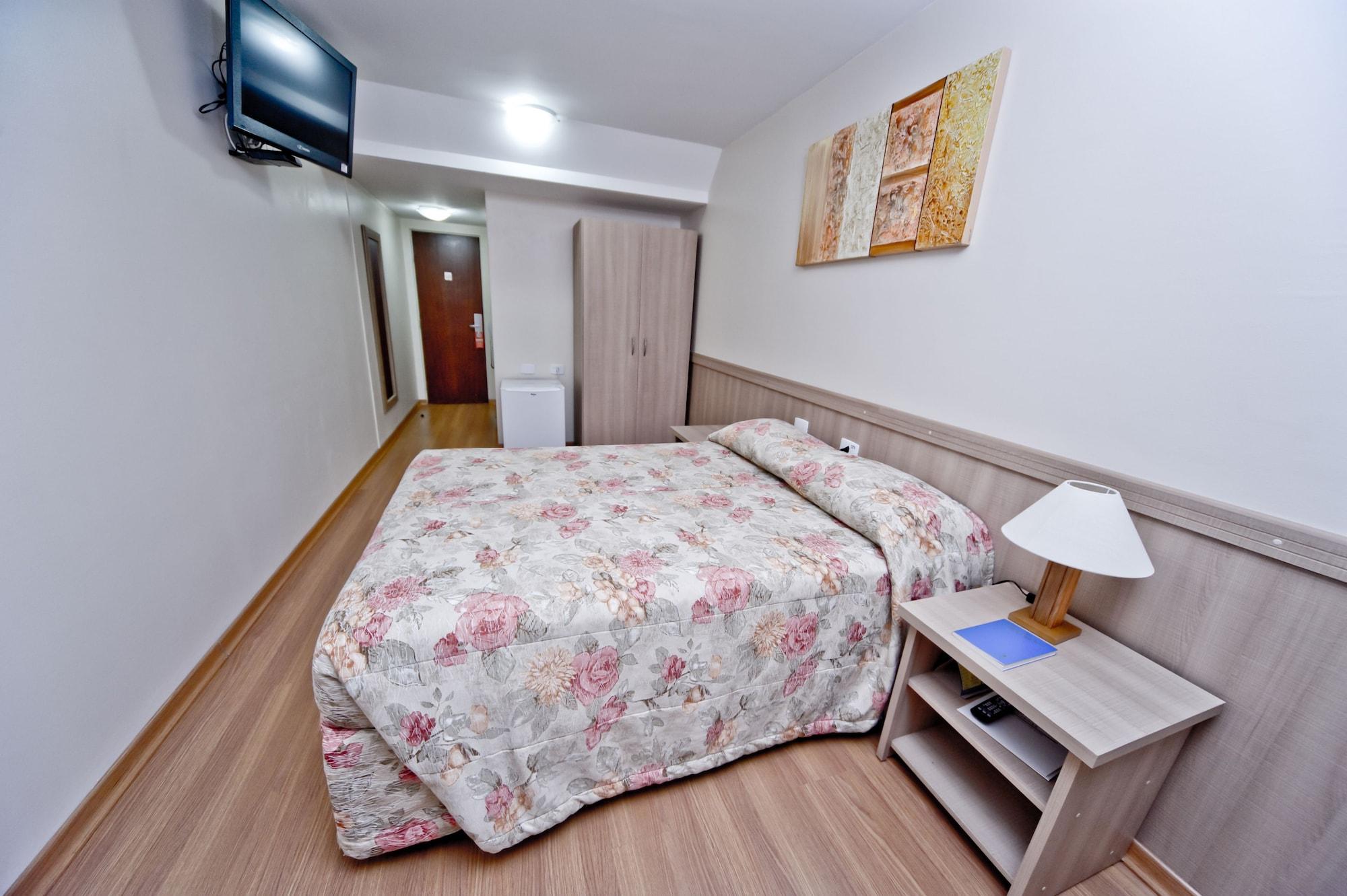 Hotel Golden Park Curitiba By Nacional Inn エクステリア 写真