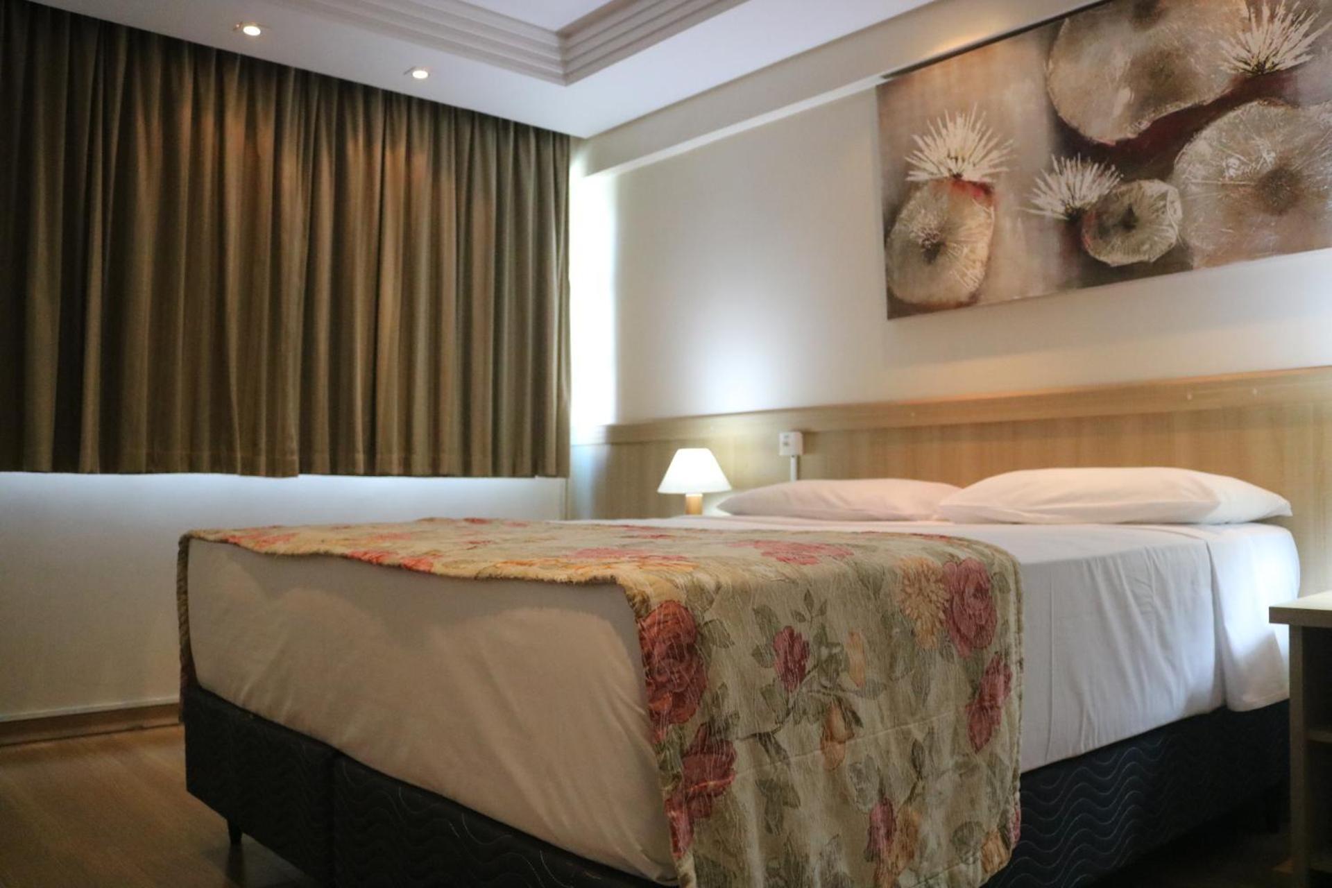 Hotel Golden Park Curitiba By Nacional Inn エクステリア 写真