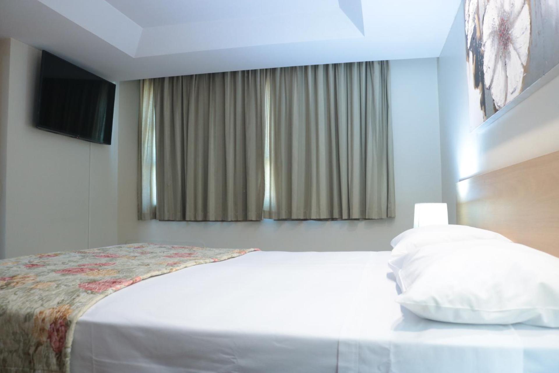Hotel Golden Park Curitiba By Nacional Inn エクステリア 写真