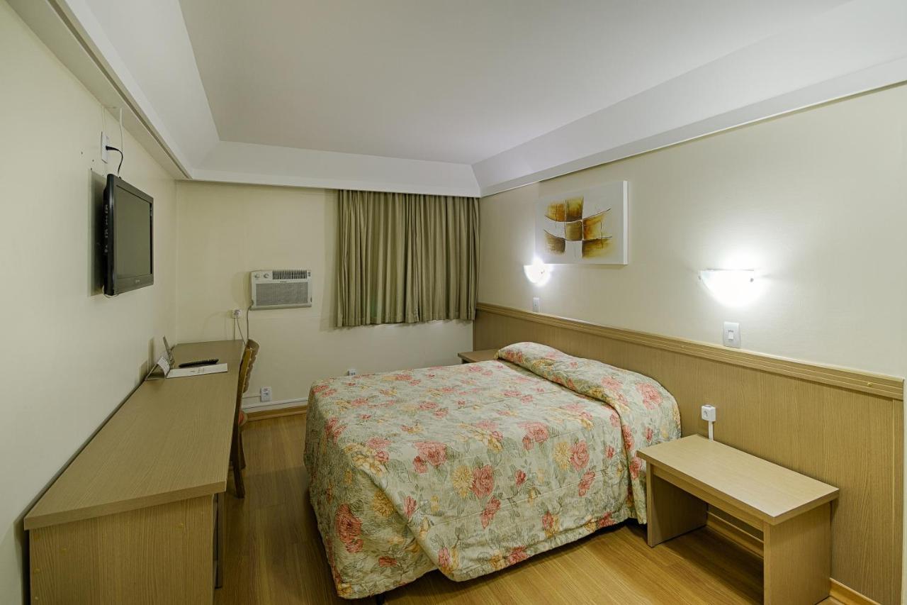 Hotel Golden Park Curitiba By Nacional Inn エクステリア 写真