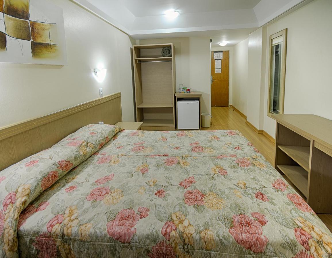 Hotel Golden Park Curitiba By Nacional Inn エクステリア 写真